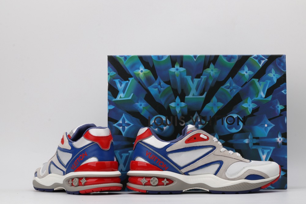 L*V SNEAKER